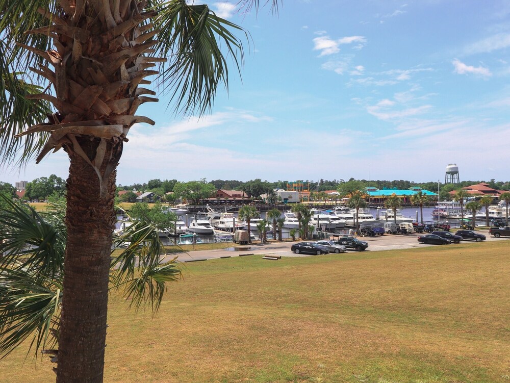Yacht Club Villas #1-201 3 Bedroom Condo