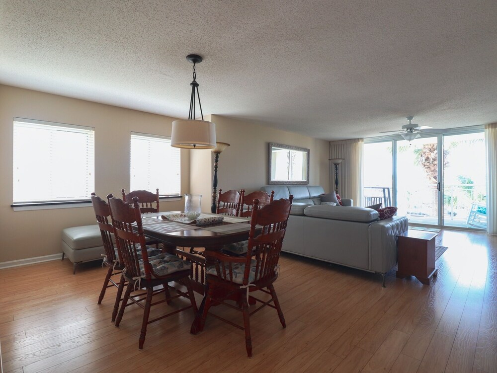 Yacht Club Villas #1-201 3 Bedroom Condo