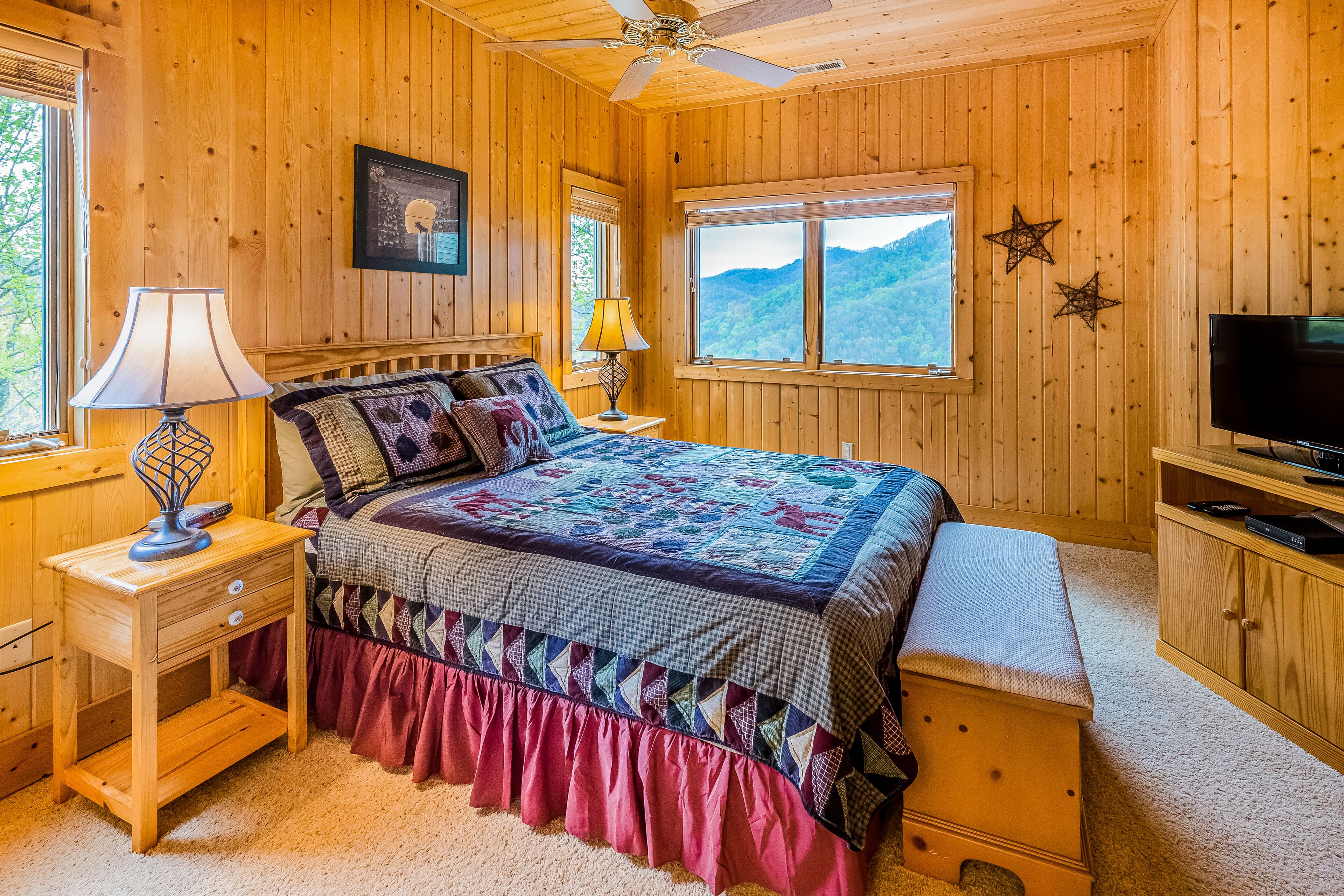Grand, Dog-Friendly Getaway w/ Free WiFi, Two Fireplaces, Hot Tub, Pool Table in Cherokee, United States
