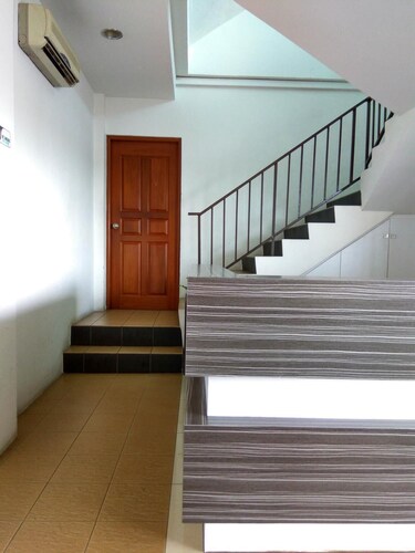 Hotels near Taiping (TPG) Airport with Free Shuttle ebookers.com