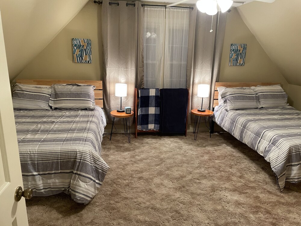 Two Palms Lakehouse in Santee Just minutes from I95 Orangeburg County