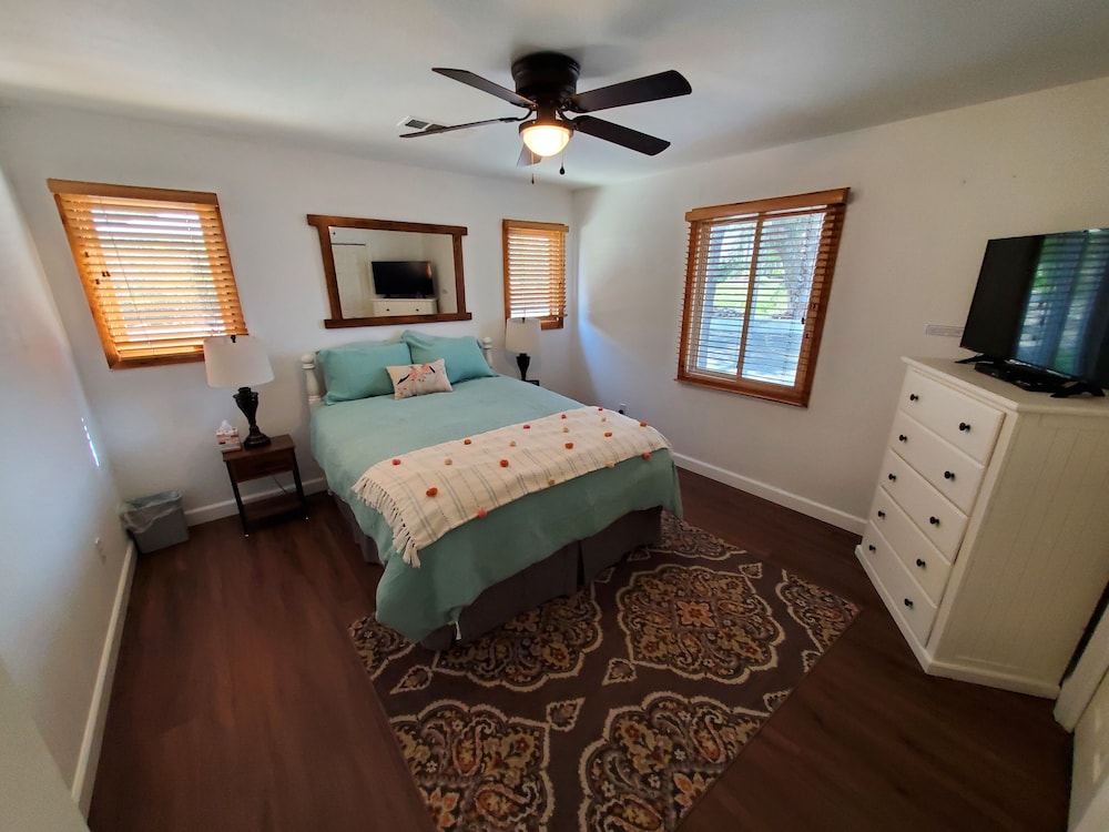 Country Home at the Crossroads Tulare County Vrbo