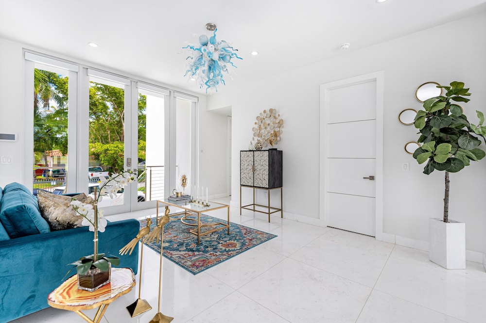 EXCLUSIVE PRIVATE RETREAT IN MIAMI !!!!