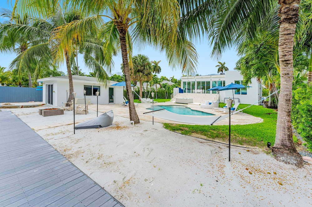 EXCLUSIVE PRIVATE RETREAT IN MIAMI !!!!