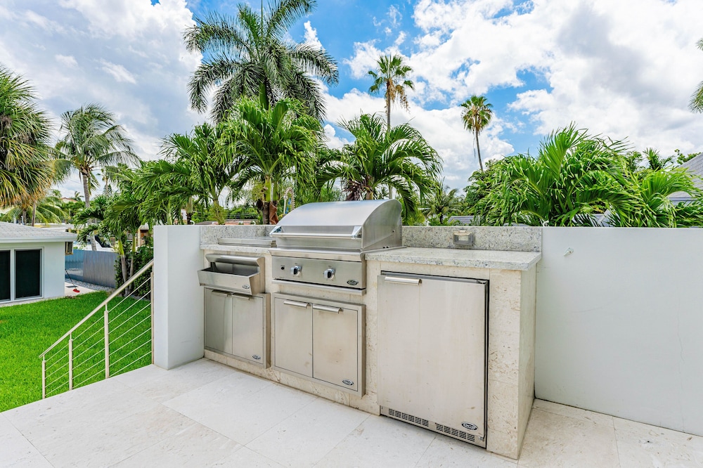 EXCLUSIVE PRIVATE RETREAT IN MIAMI !!!!