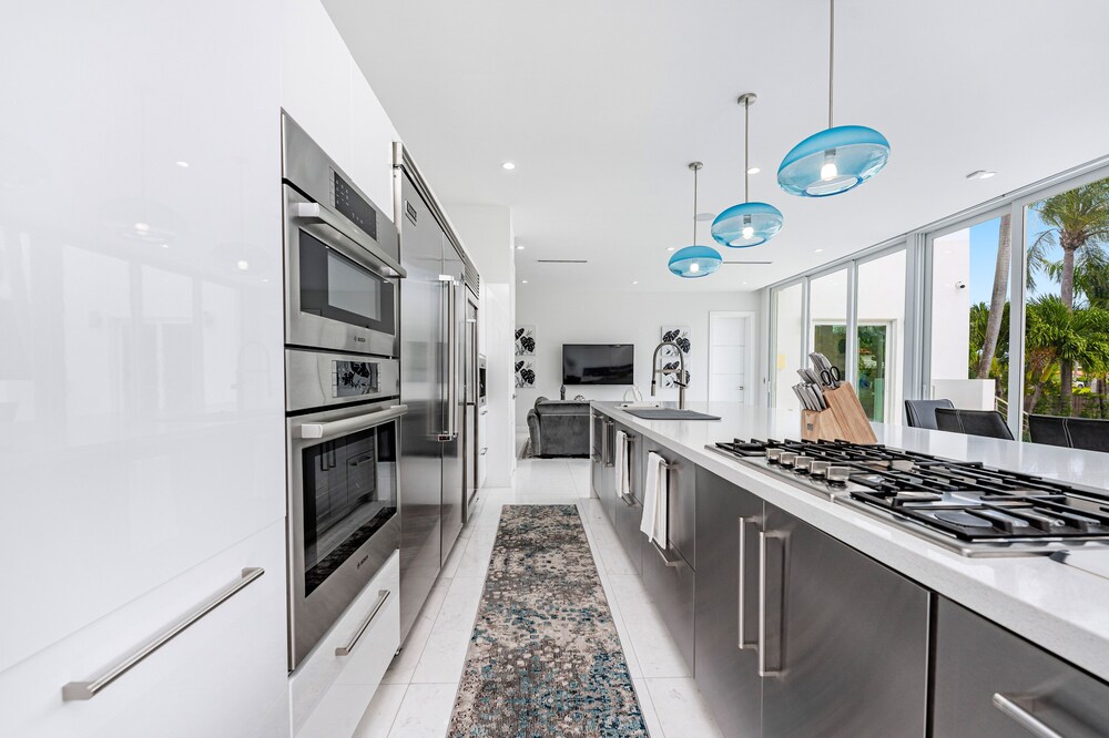 EXCLUSIVE PRIVATE RETREAT IN MIAMI !!!!