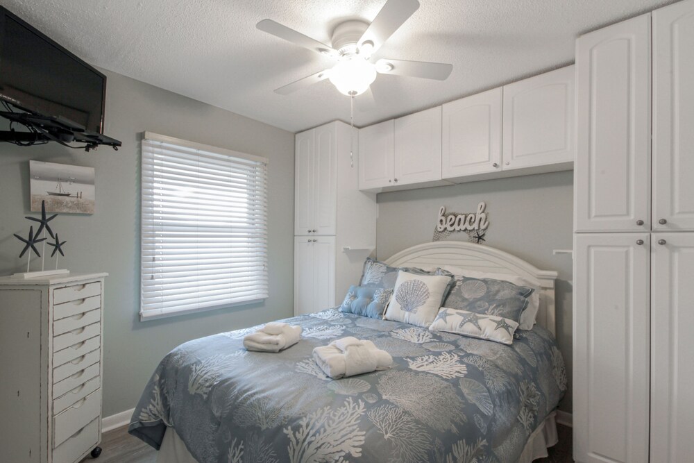 BREATHTAKING OCEAN VIEW ! The Breakers Villa 325 Hilton Head Island