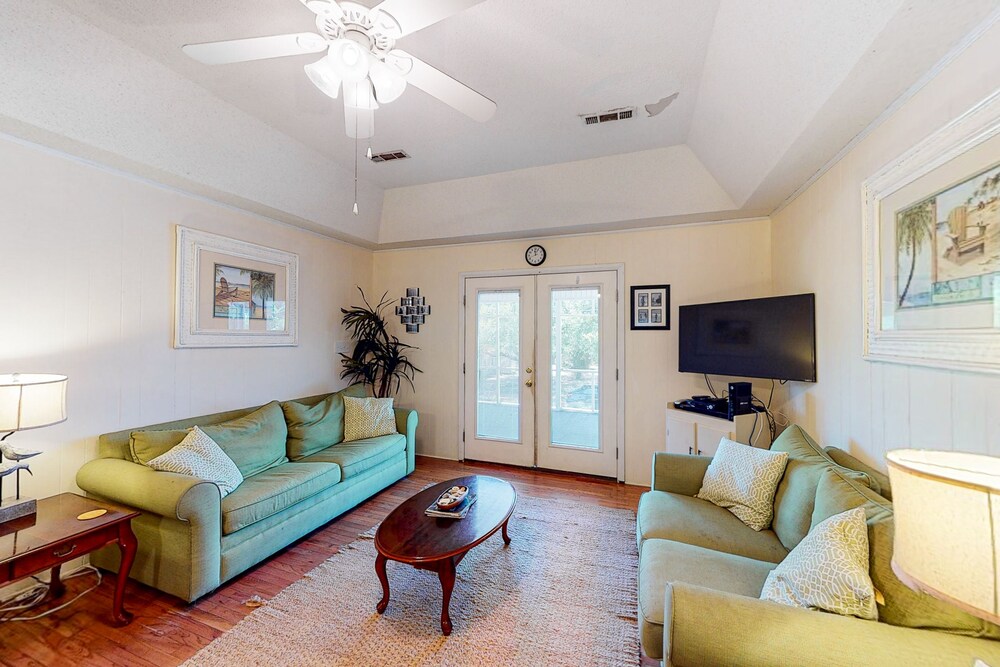 A Block and a Half to the Beach! Dog-Friendly Home w/ Screened Porch & WiFi!