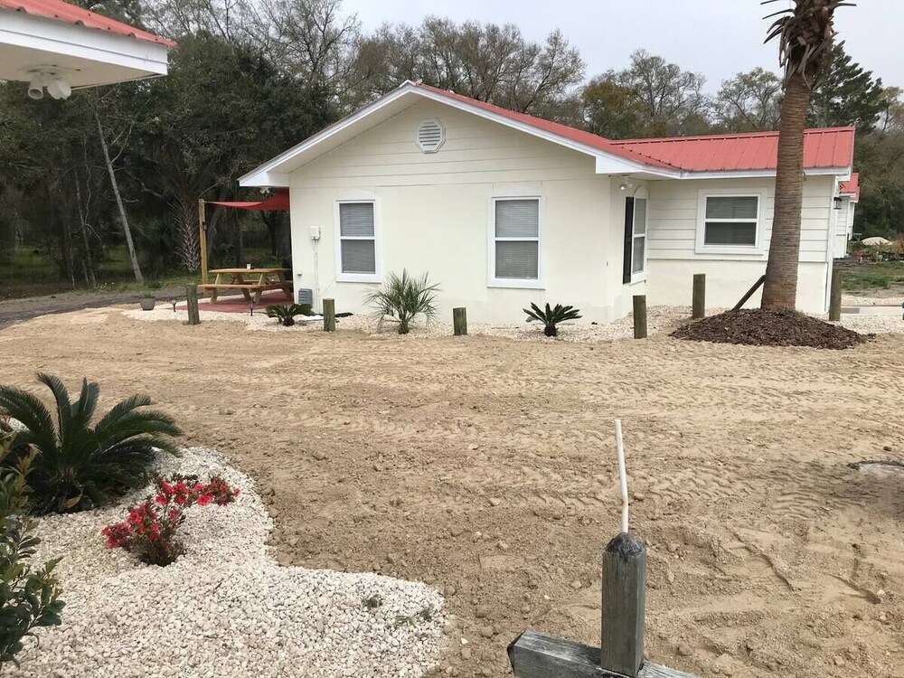 The Sand Dollar Riverwalk Cottages Unit 204 A Deals & Reviews