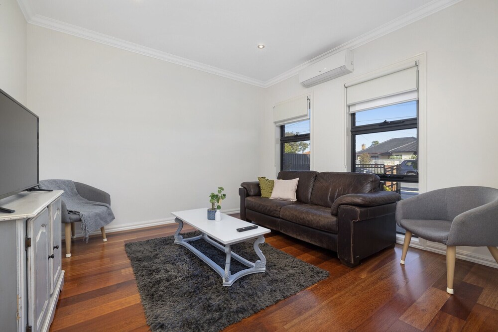 Domi Rentals The Argyle Residence Deals & Reviews (Melbourne, AUS