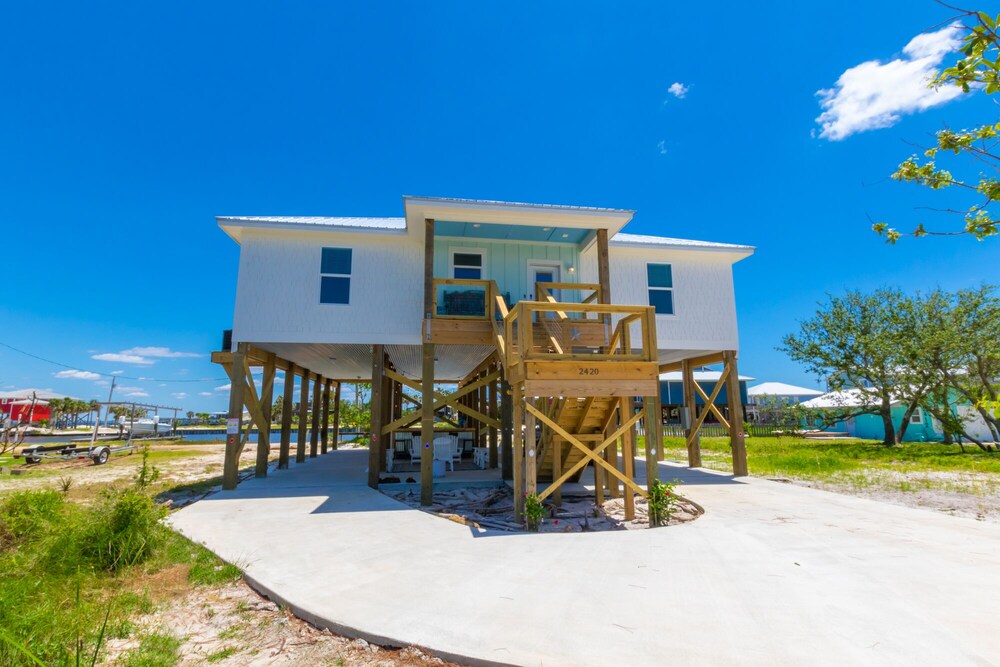 Brand new construction! Beautiful 4 bedroom house on the bay.