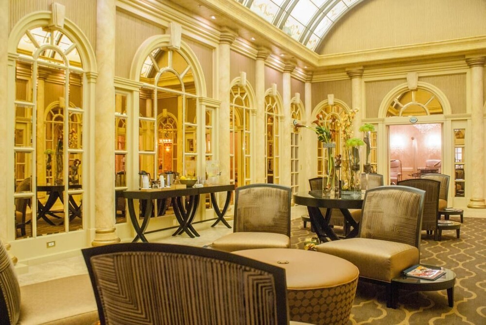 Endless Vegas Fun! 3 Great Units for 12, Next to the Strip, Entertainment!