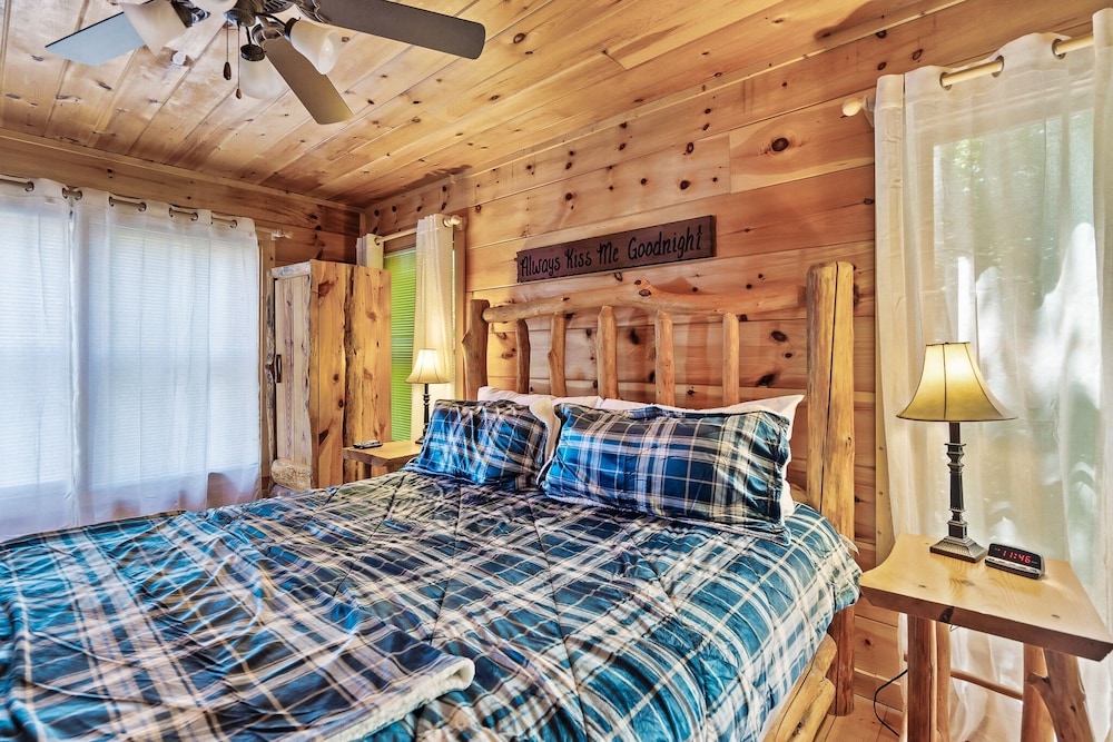 Room, ⭐️NEW Listing! 3 Story Tree Top Cabin with Hot Tub and Game Room!⭐️