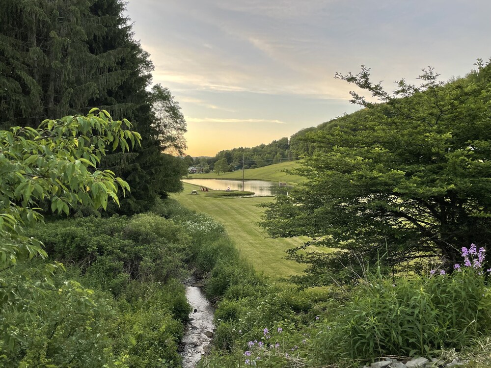 Charming Aframe retreat in a beautiful, natural, and private setting