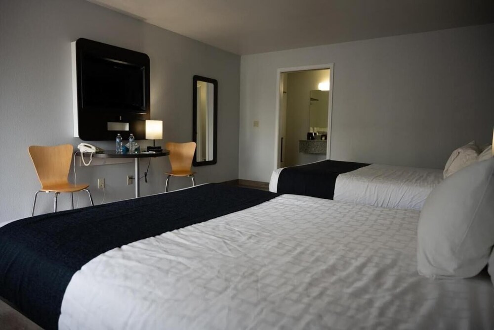 Perfect Vacation! Pets Allowed, Breakfast, Near Beaverhead County Museum
