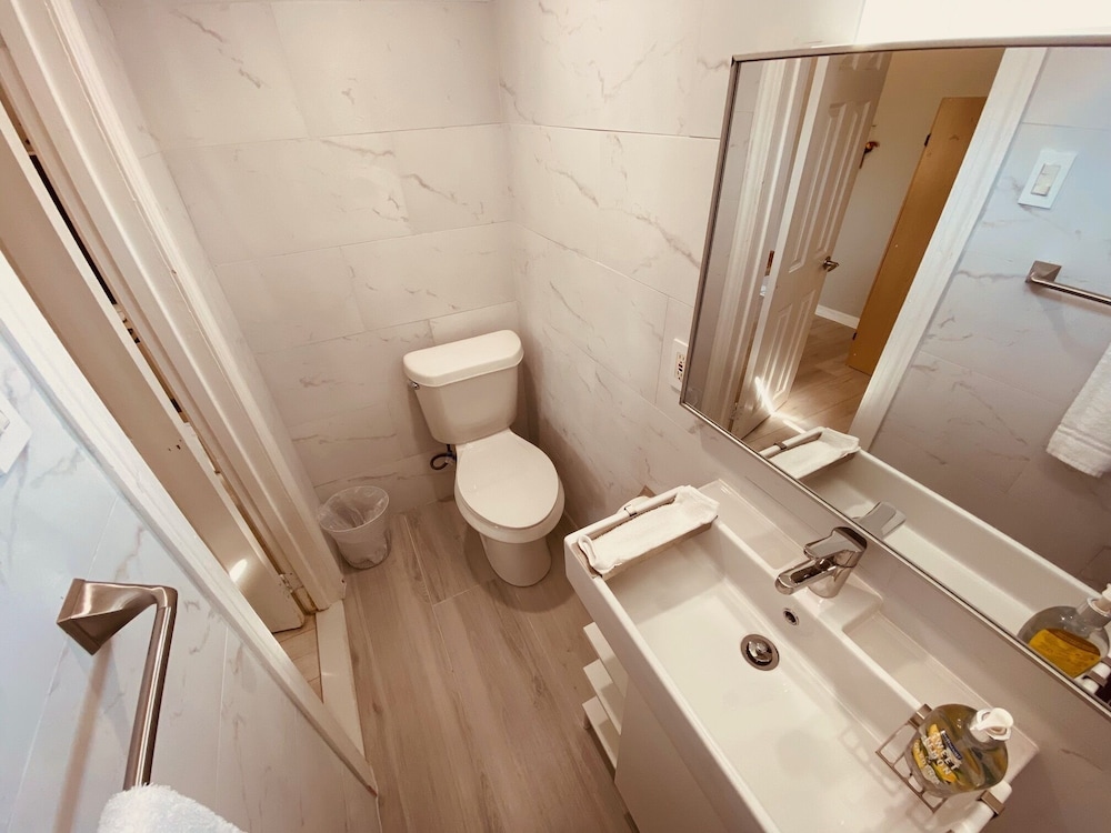 Sunset Beach Treasure Island 3/2 Wi-Fi Parking AB