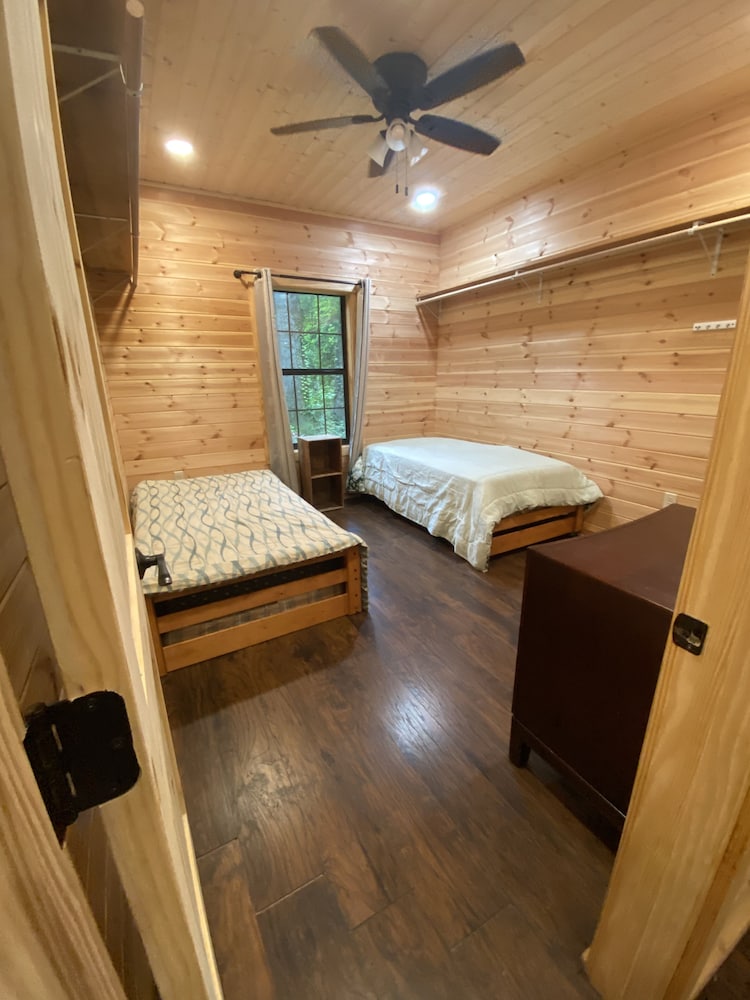 Cabin near Indian Creek Woodworth FeWodirekt