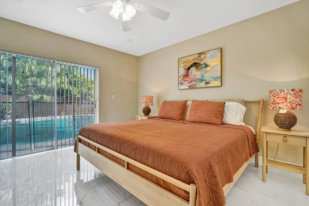 Fort Lauderdale Oasis with Private Pool and Boat Dock, Fort Lauderdale