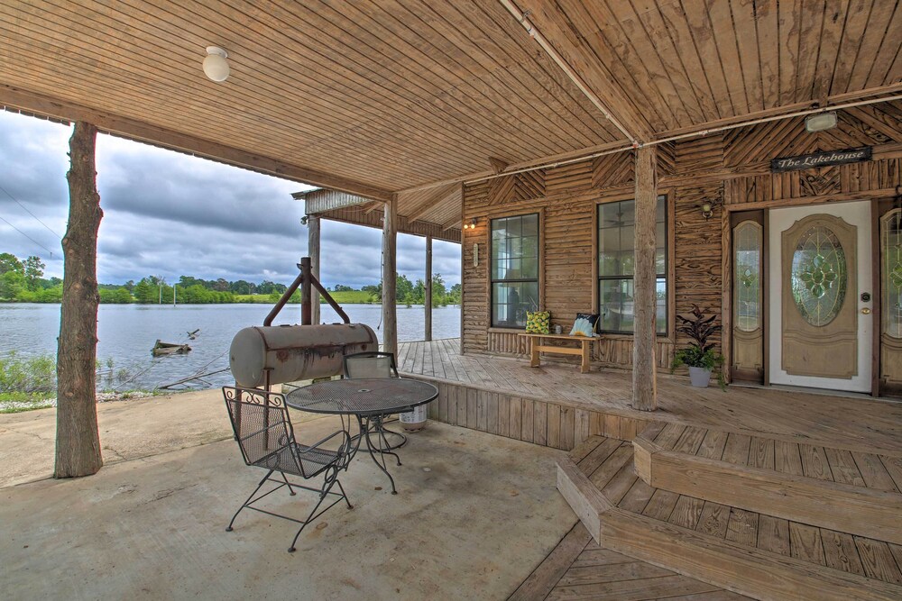 Secluded Angler's Haven Boat + Fish! in Rosston Best Rates & Deals