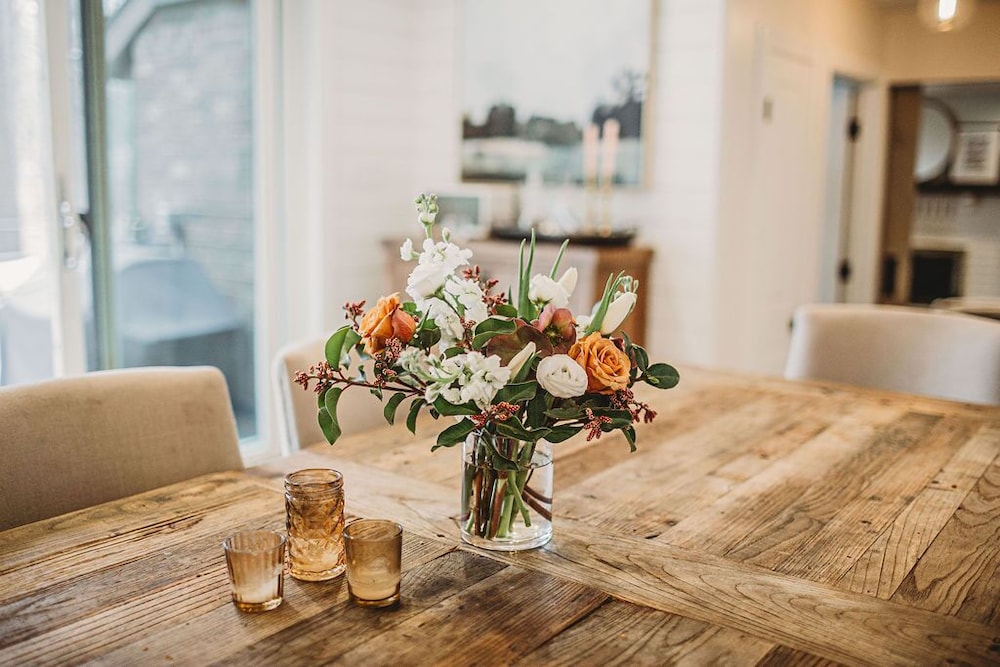 Loma House-heated pool, hot tub, sauna, walk to Warren Dunes!