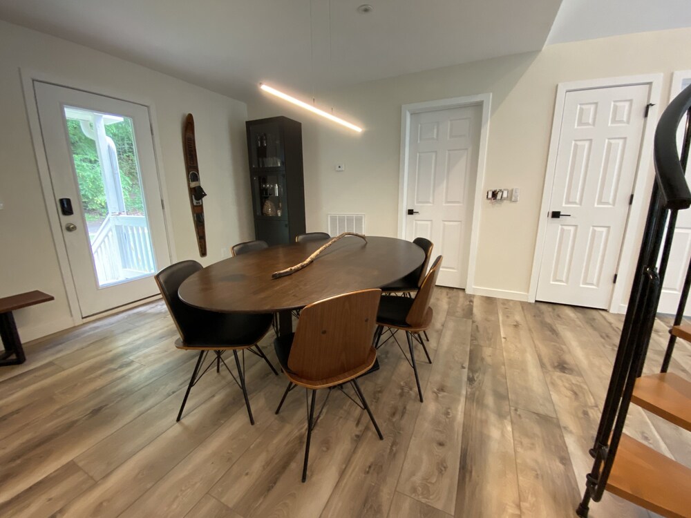 Modern Luxury at Lake Burton *NEW*