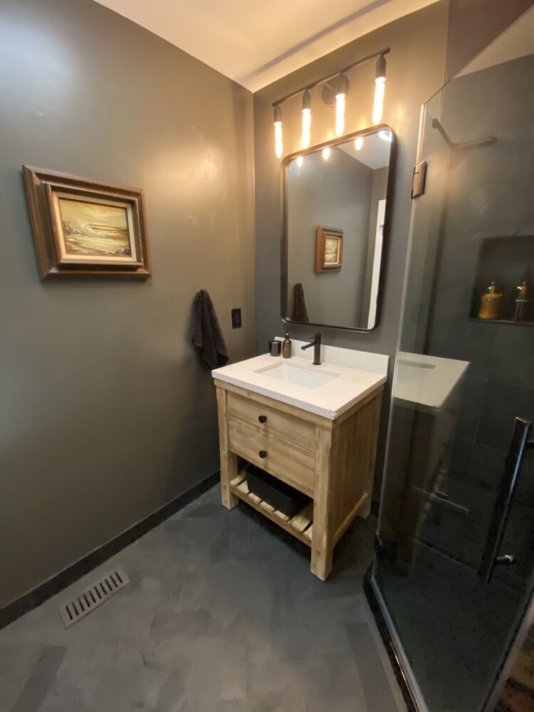 Modern Luxury at Lake Burton *NEW*