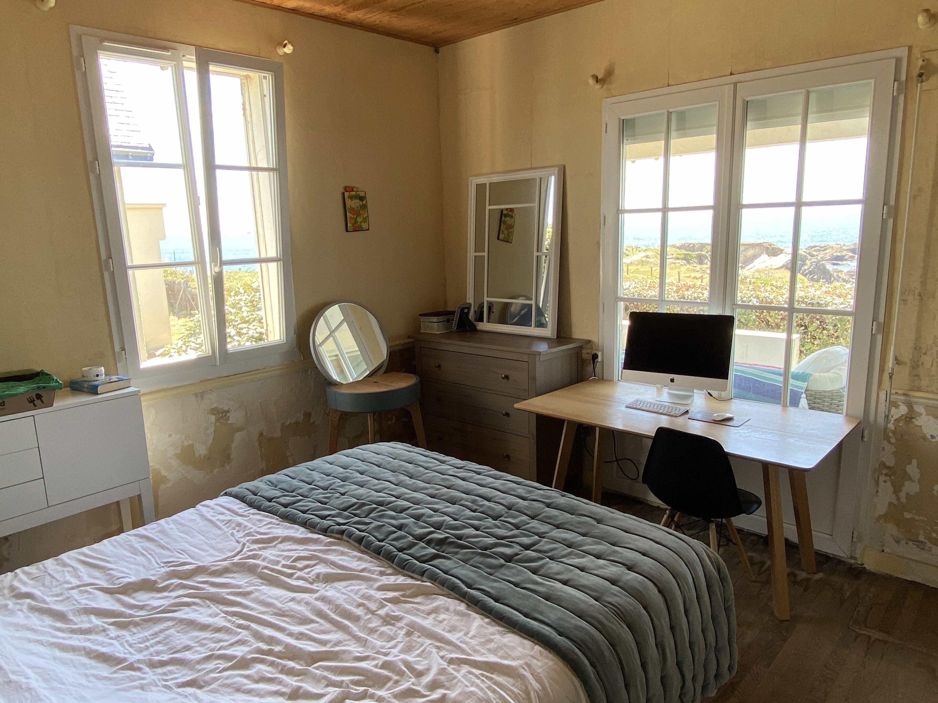 Maison Avec Vue Panoramique sur L'océan in Batz-sur-Mer, France