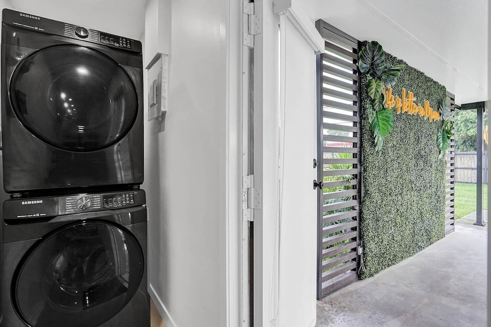 3 minute walk to Hard Rock Stadium! 4/2 Upgraded Home