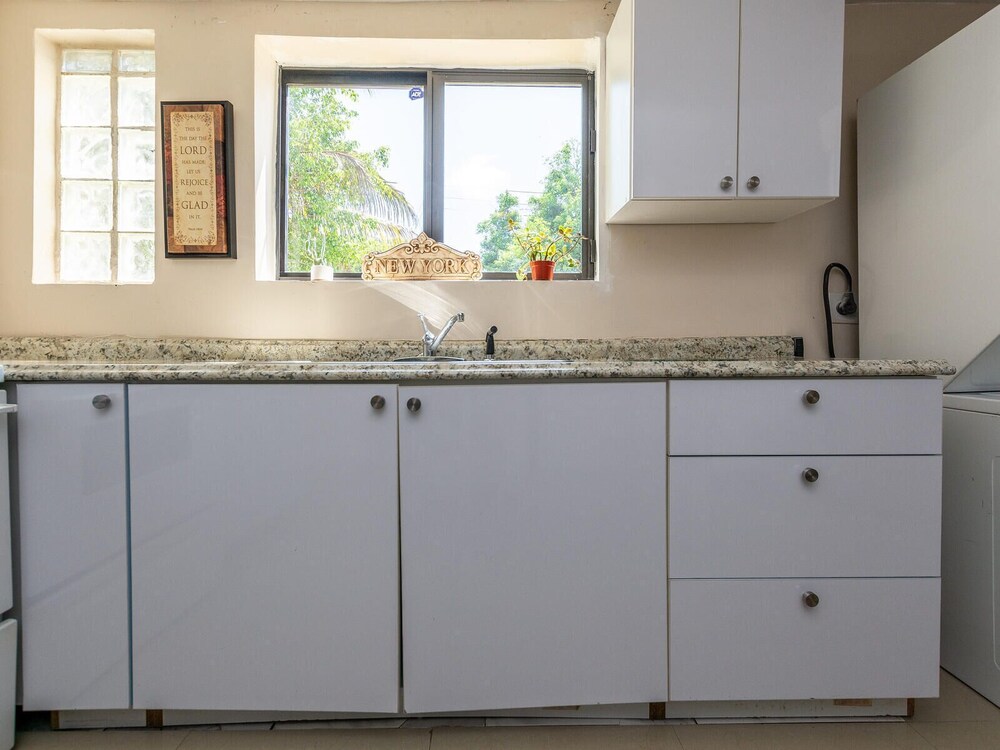 VACATION HOME CLOSE TO BEST PLACES IN MIAMI:DESIGN DISTRICT,WYNWOOD,MIAMI BEACH