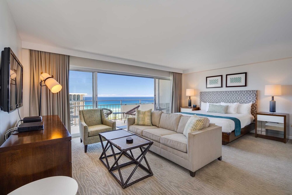 Ilikai 2422 Deluxe Ocean/Lagoon View Condo, New Remodel High Floor Kg Bed, Sofa Bed Deals