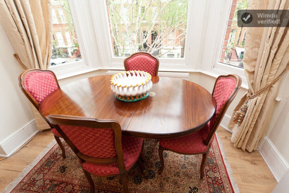 Beautiful Apartment in Best Part of Central London