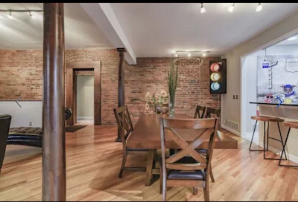 Stunning Loft River Market Kansas City Kansas City MO Vacation Rental 