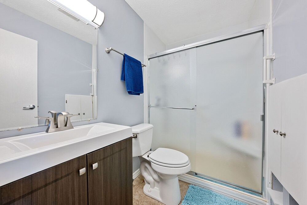 Adorable 3 bed, 1.5 bath Ranch Home with fenced yard Deals & Reviews