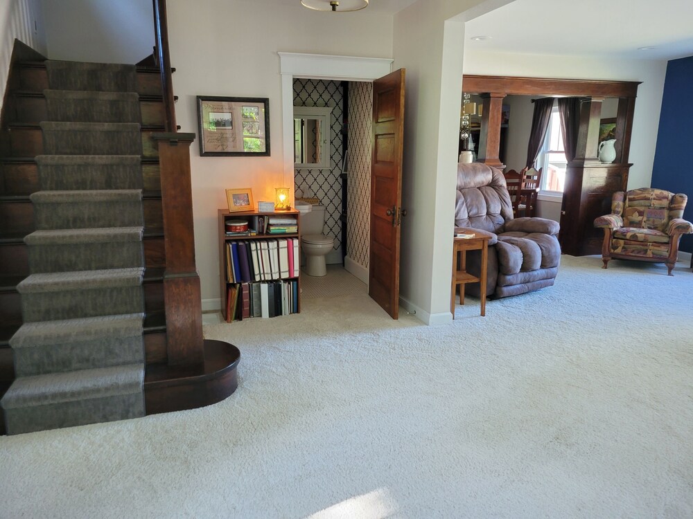 Charming Fort Ransom Getaway AU199 Deals & Reviews (Fort Ransom, USA