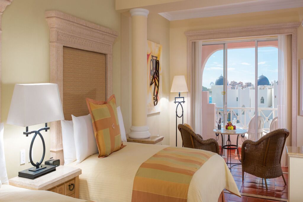 Beachfront hotel suite Sea of Cortez in Los Cabos, Mexico