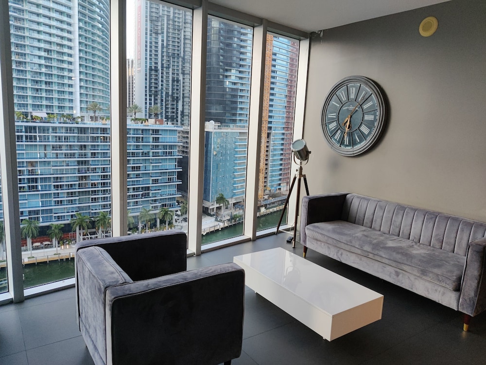 Mirage Penthouse Icon Brickell