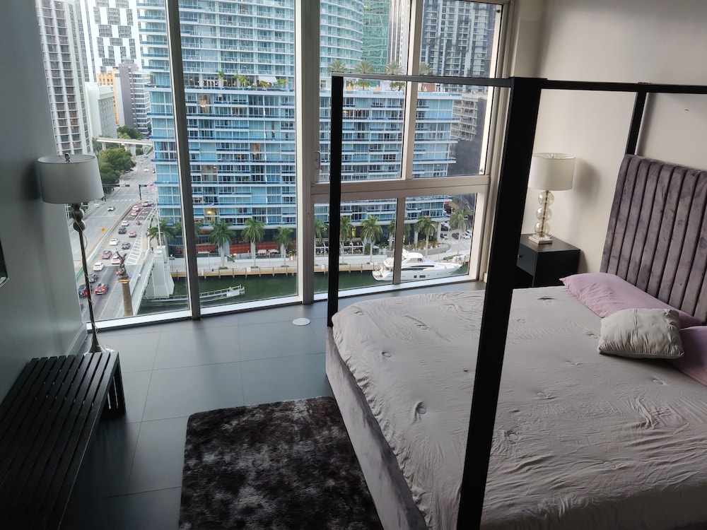 Mirage Penthouse Icon Brickell