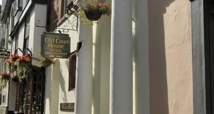 The Old Court House