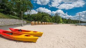 Een privéstrand, zeilen, vissen