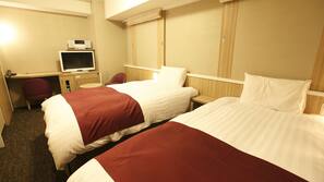 Down comforters, desk, blackout drapes, free WiFi