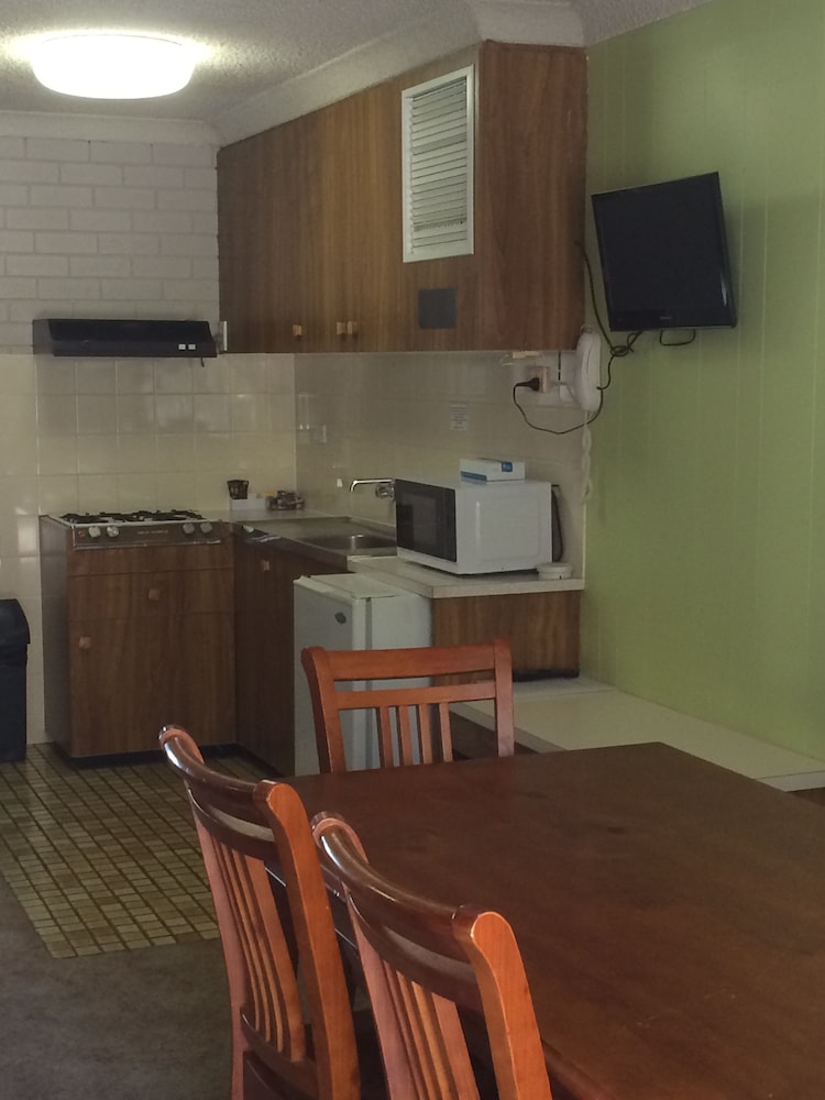 Room service - dining, Tumut Valley Motel