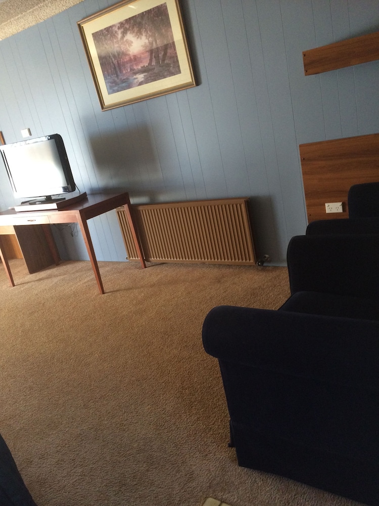 Living area, Tumut Valley Motel