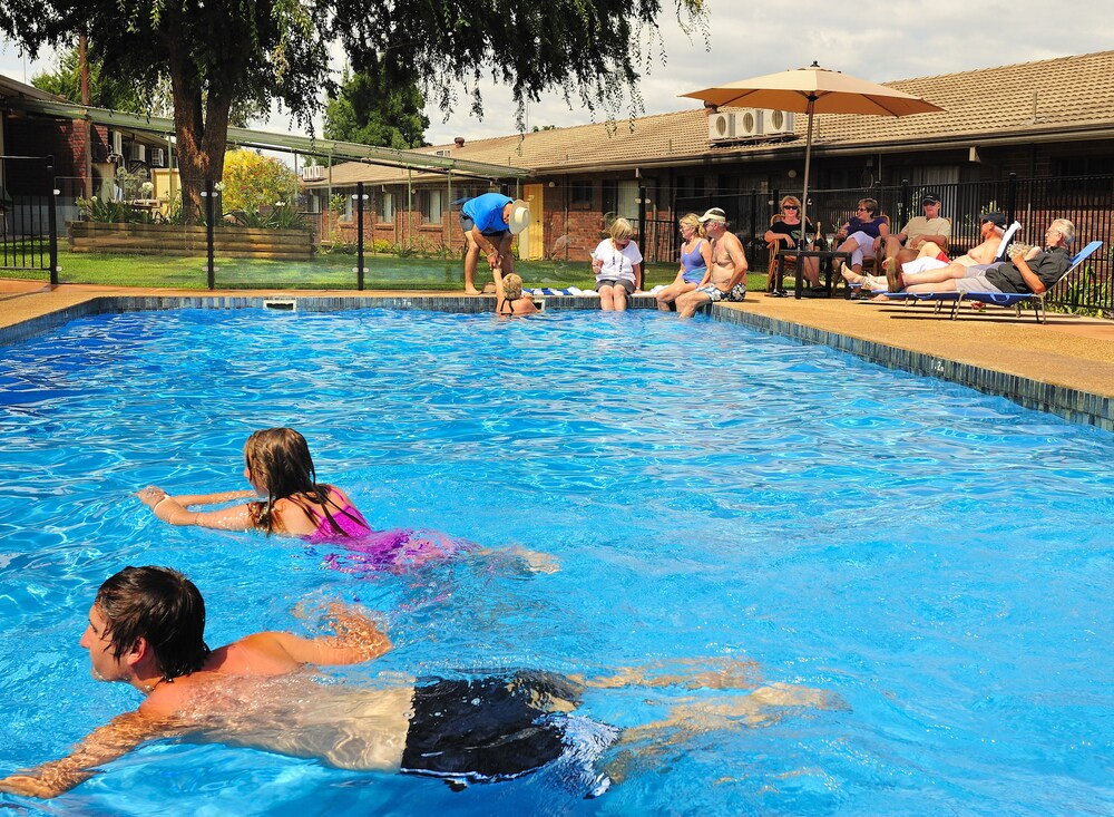 Children's play area - outdoor, Tumut Valley Motel