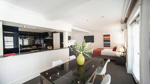 Desk, iron/ironing board, rollaway beds, free WiFi