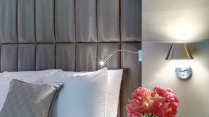 Premium bedding, in-room safe, desk, blackout drapes