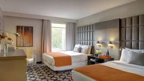 Premium bedding, in-room safe, desk, blackout drapes