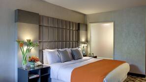Premium bedding, in-room safe, desk, blackout drapes