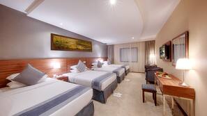 1 bedroom, in-room safe, iron/ironing board, free WiFi