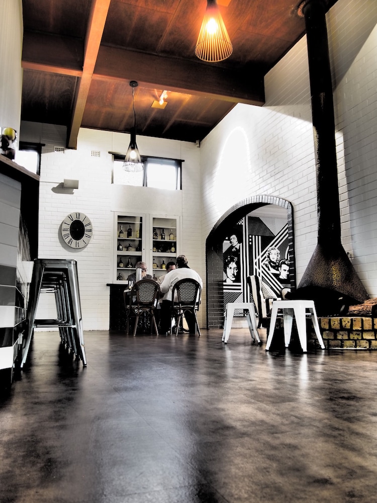 Hotel Gracelands