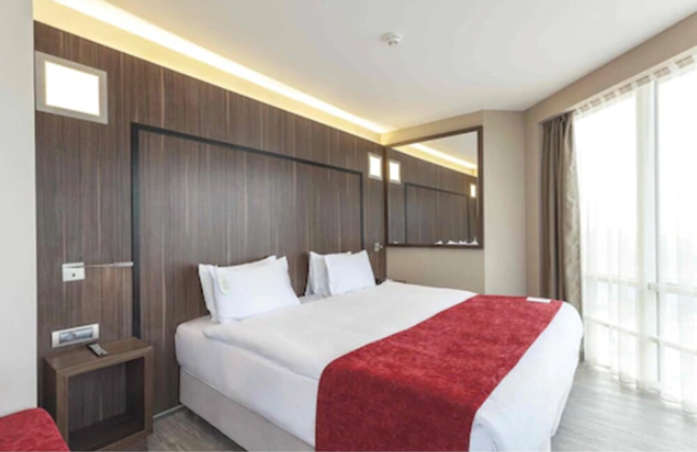 Room, Ramada Encore by Wyndham Izmir